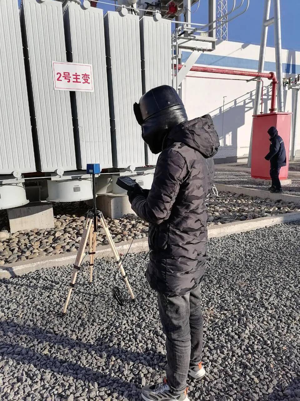 環(huán)境輻射電磁與電離監(jiān)測(cè) 思邁奧檢測(cè)人的堅(jiān)守與電場(chǎng)強(qiáng)度測(cè)試